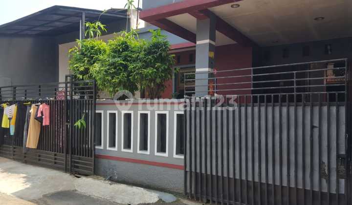 Rumah 2 Plus 1 Kamar di Vila Dago Tol, Ciputat