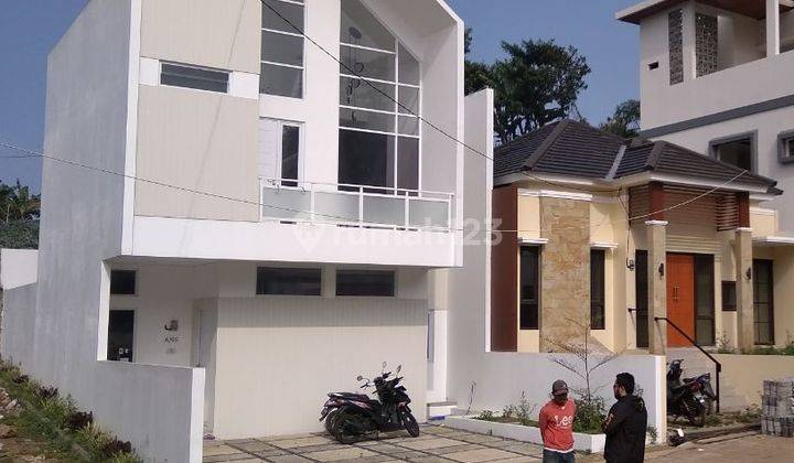 Viral Rumah Villa 2 lantai dikawasan Wisata Lembang Bandung 1