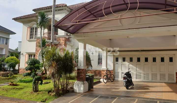 For Rent Big House Big Garden in the Corner With Pool at BSD City 