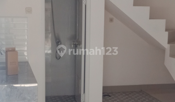 DIJUAL MURAH RUMAH BARU MINIMALIS MODERN DI RAWA SARI JAKARTA PUSAT 2