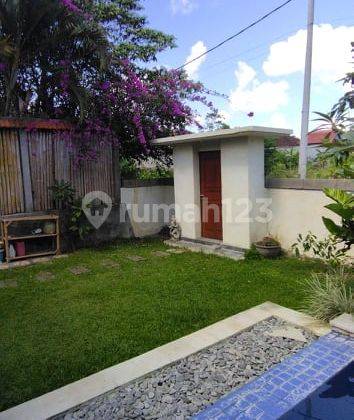 Cheap 3 bedroom villa in Canggu Batu Bolong 2