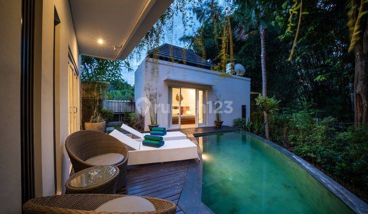 3 br villa in canggu with rice field view 1