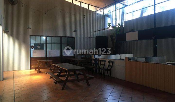 JUAL RUMAH LAMA TERAWAT LOKASI SANGAT SETRATEGIS COCOK UNTUK KF, RESTO SAYAP RIAU JL:PROGO , HARGA NEGOSIASI LOKASI SANGAT RATEGIS KAWASAN KULINER  HARGA NEGOSIASI SAMPAI JADI  2