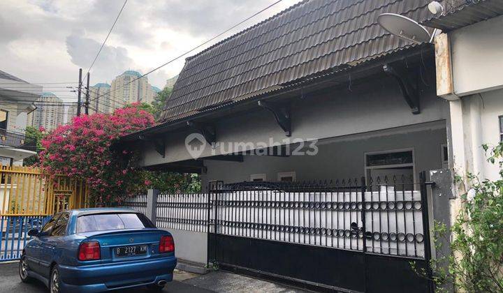 Rumah bagus siap huni di Tomang, Jakarta Barat. 2