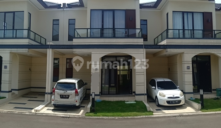 Two-Story House in Lavon City 1 Cluster Allura, Type 6x11, Land Area/Building Area 66/79 m², Semi-Furnished Two-Story House in Lavon City 1 Cluster Allura, Type 6x11, Land Area/Building Area 66/79 m², Semi-Furnished