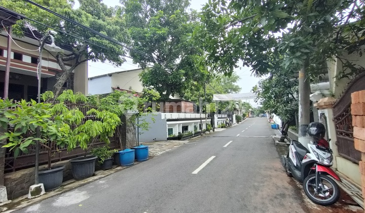 Rumah tengah kota Semarang siap huni dekat tol gayamsari dekat kampus USM dijual di Lumbungsari supriyadi pedurungan semarang tengah 2