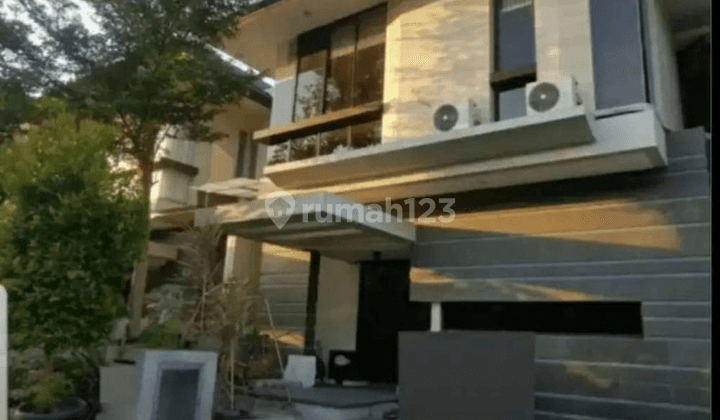 Dijual Rumah Siap Huni Babatan Pantai One Gate System Modern Minimalis  1