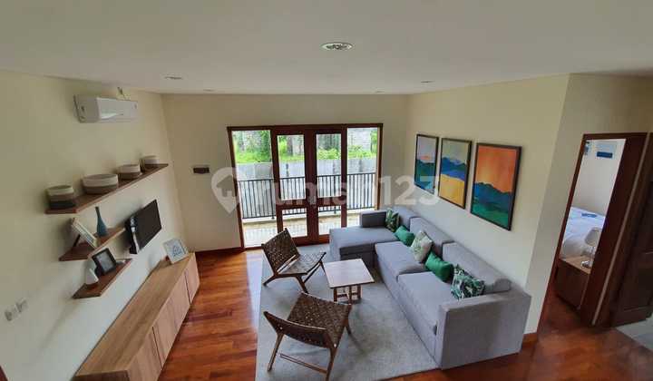 Vila Modern dengan View Sawah dan Gunung di Ubud 2