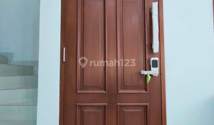 BRAND NEW Rumah Bagus di Sektor 9 dalam Cluster Samaya 2