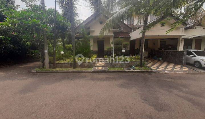 Rumah asri hook diPesona Khayangan Juanda Depok 1