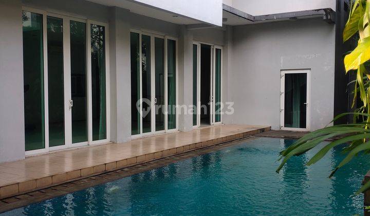 Townhouse Bangka Kemang Asri Nyaman, Parkir Luas, Pool Taman 2