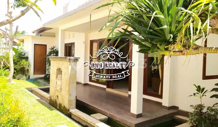 Villa Jual Lokasi Berawa 2