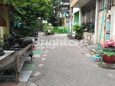 RUMAH LAMA (BAYAR TANAH) AREA UNDAAN DEKAT PENGAMPON 2