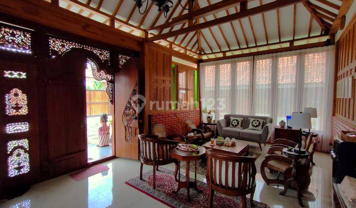 Rumah Joglo Klasik Kolam Renang Kayu Unggul 2