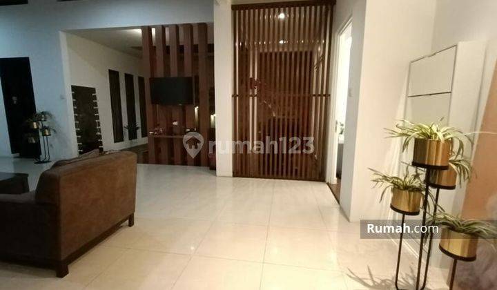 Rumah Cantik Singgasana Pradana Kamar Utama di Bawah 2