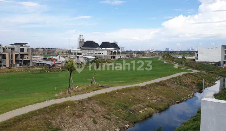 Disewa Rumah PIK Golf Island Mozart uk 10x30 ,3lt View Golf dan Danau. Ada taman lebih di belakang rumah PIK Jakut 2