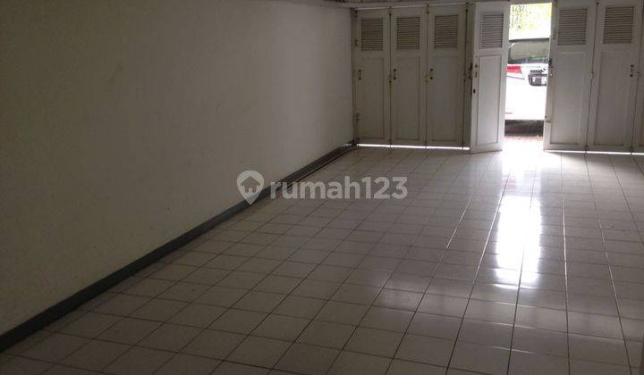 Di sewakan rumah besar lokasi terbaik dan strategis di Surya Setra dekat dengan Setrasari mall 2