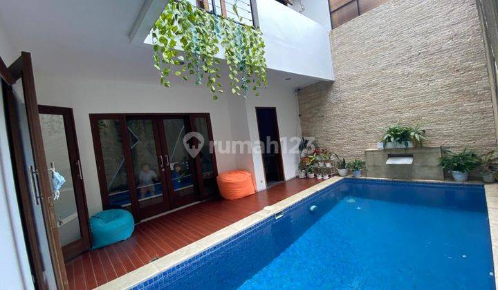 Rumah Furnish Ada Kolam Renang di Bintaro Jaya  Sektor 9 1