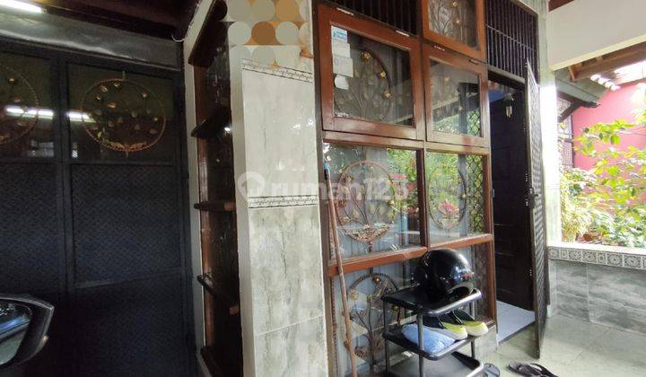 Dijual rumah di villa melati mas 1