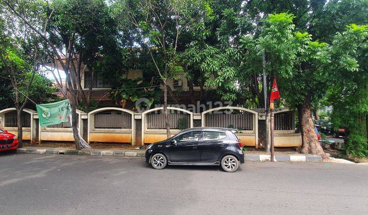 Dijual rumah siap pakai kamboja tomang hoek 2