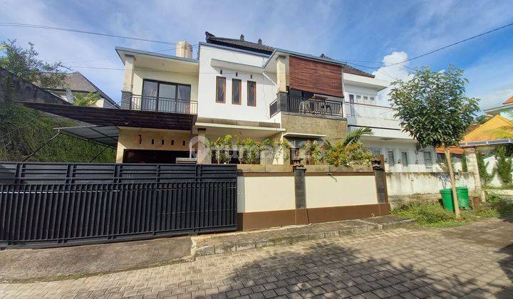 Di jual Rumah Semi villa saba beach 1