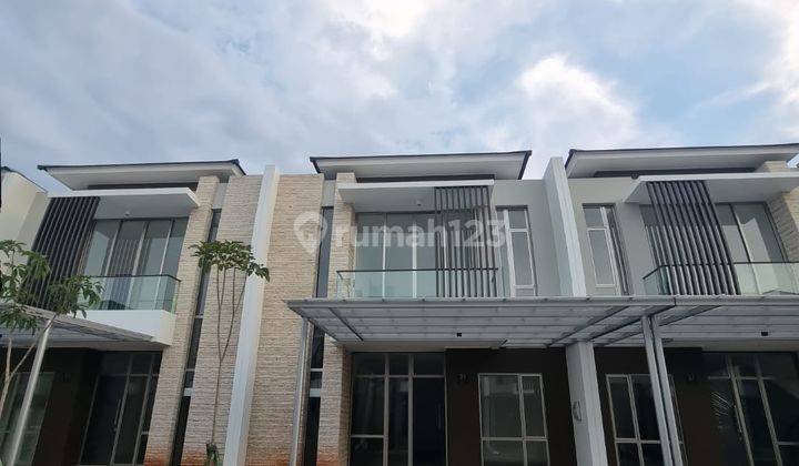 Disewakan Rumah Brand New di PIK2 1