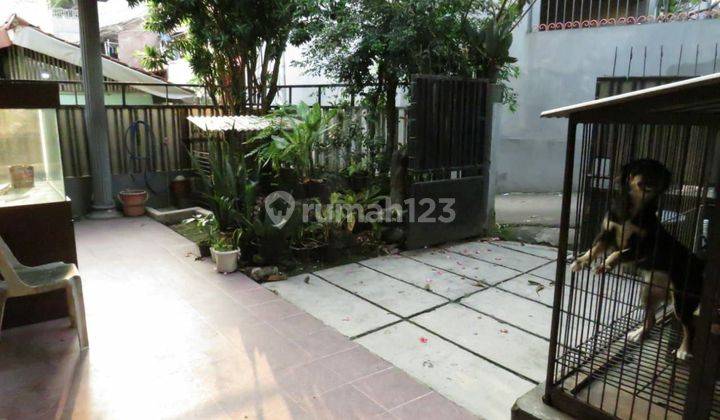 Di jual rumah kebayoran baru 2