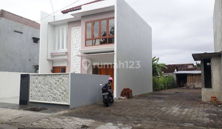 RUMAH MEWAH 2 LANTAI, SIAP HUNI DI DEKAT KOTAGEDE, YOGYAKARTA 2