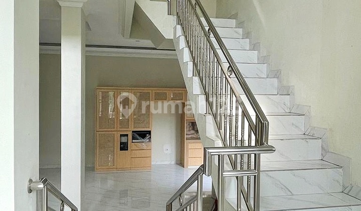 Rumah Cluster Taman Simpruk Lippo Cikarang 2