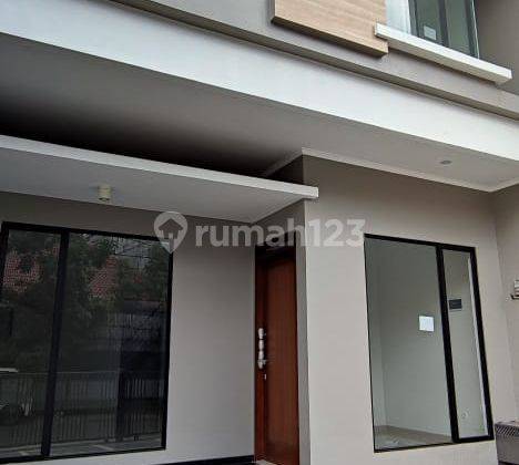 Rumah Baru Dijual Model Minimalis Sayap Pajajaran, Bandung 2