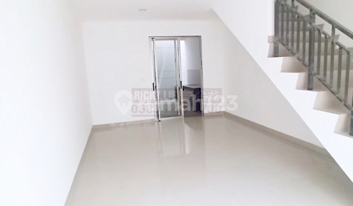 Disewa Termurah Rumah Baru ( 4x15 ) PIK 2 - Pantai Indah Kapuk Disewa Termurah Rumah Baru ( 4x15 ) PIK 2 - Pantai Indah Kapuk