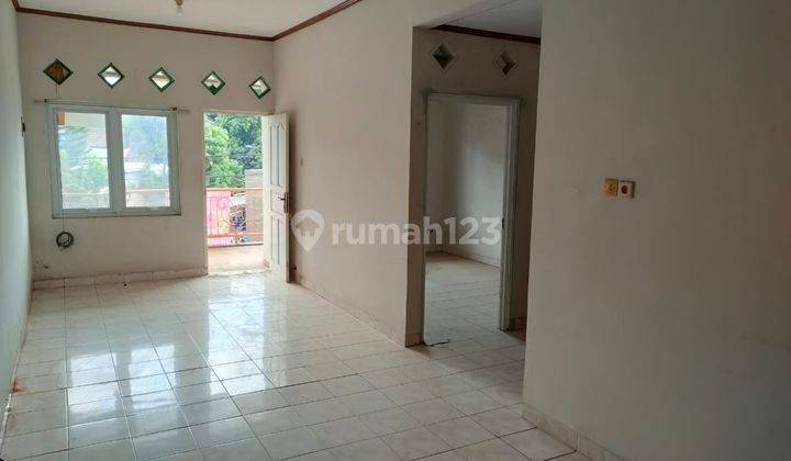 Rumah dua lantai murah di villa Melati Mas Serpong 2