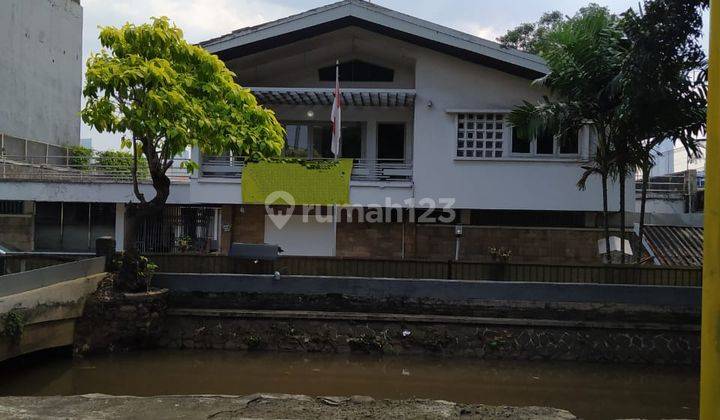 Dijual Rumah Komersil di Jl. Dr. Soepomo Tebet Jakarta Selatan  1