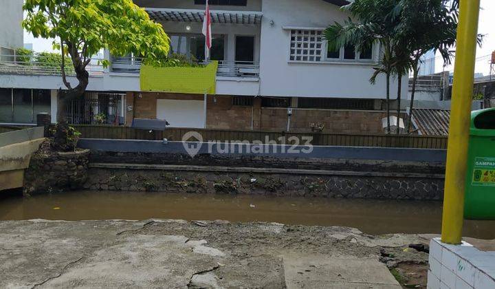 Dijual Rumah Komersil di Jl. Dr. Soepomo Tebet Jakarta Selatan  2