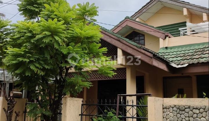 Rumah Bagus siap huni lokasi strategis di Bintaro sek 5