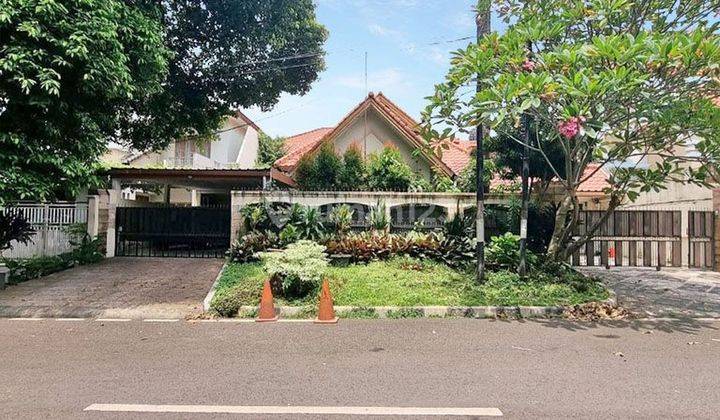 RUMAH ASRI dgn TAMAN at Jl SUBANG, MENTENG, JAKPUS 2