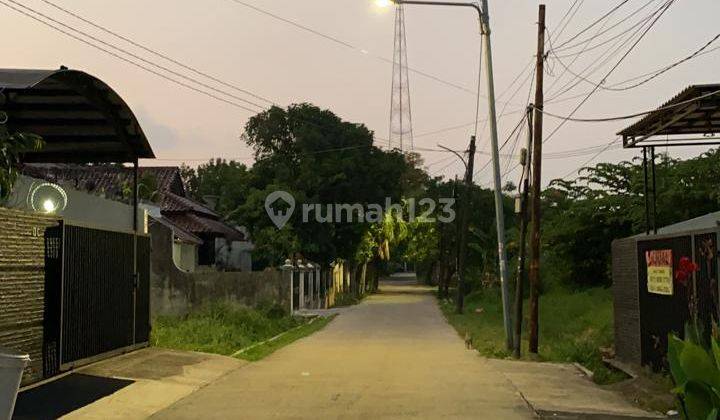 Rumah bagus 2 tingkat joglo kembangan jakarta barat 2