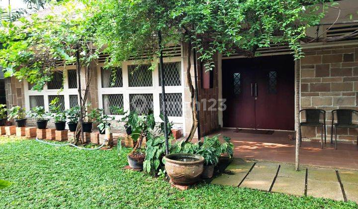 Rumah Bangunan 1 lantai - hadap utara - dekat Essence Darmawangsa  2