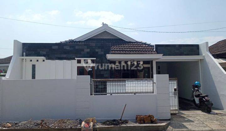  Rumah siap pakai di semarang indah  1