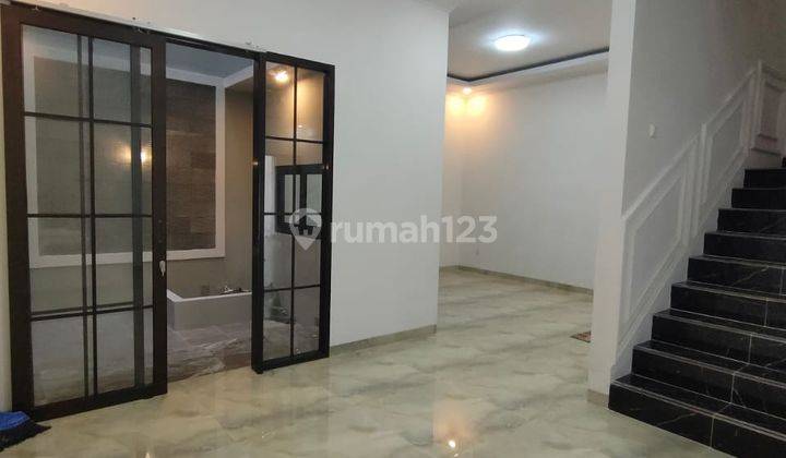 Rumah Plus Rooftop semi 3lantai 2