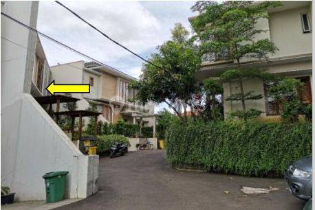 DIJUAL RUMAH DI JL. LEBAK BULUS III (Ada Kolam Renang ) DALAM TOWNHOUSE, HANYA ADA 23 RUMAH DALAM TOWN HOUSE  2