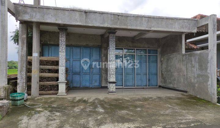 Rumah Semi Ruko 162m2 Full Bangunan Popongan Karanganyar 1