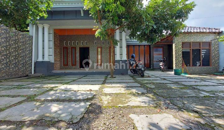 Rumah Induk Puls Kost Aktif Putra Stratehis  Dekat Jalan Raya  1