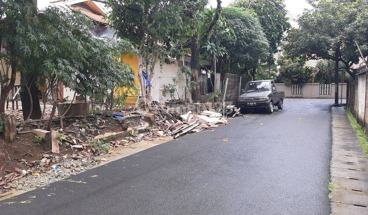 Rumah Lama Hitung Tanah Di Pejaten Barat Dekat Penvil Dan AEON Mall 2