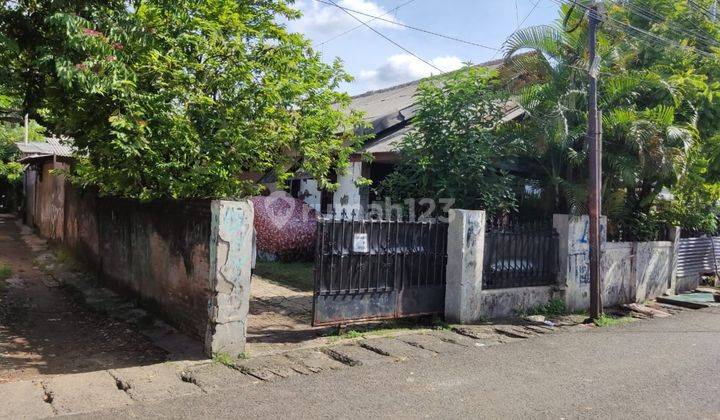 Rumah luas di Menteng Wadas, Setiabudi 1