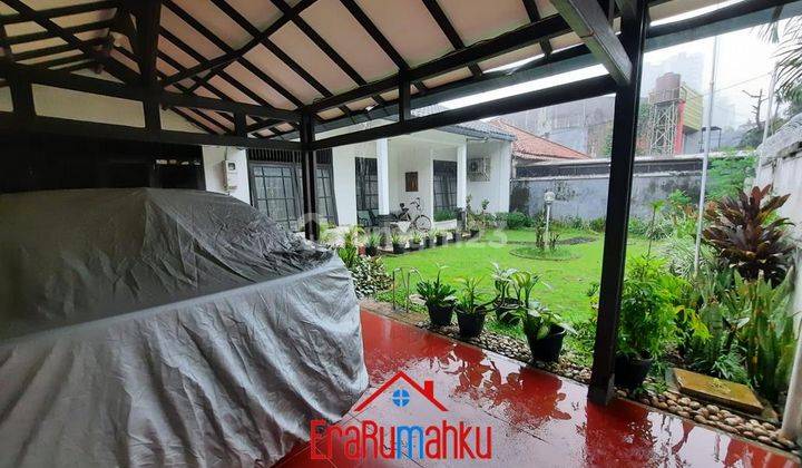 Rumah 3+1 Kamar Tidur Siap Pakai kebayoran Baru Jakarta Selatan 2