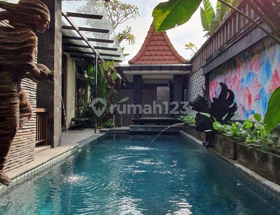 Villa for sale in Kerobokan Badung Bali 1