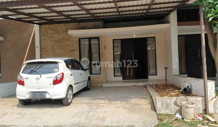 Hunian Minimalis Brownstone Dekat Kawasan Industri 1