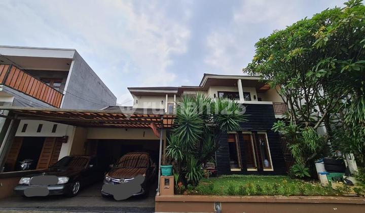 House in an exclusive area of Bintaro sector 8.