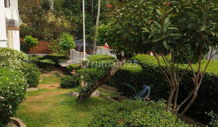 Rumah hoek luas dan asri di Villa Cinere Mas, Cinere, Jakarta Selatan 2